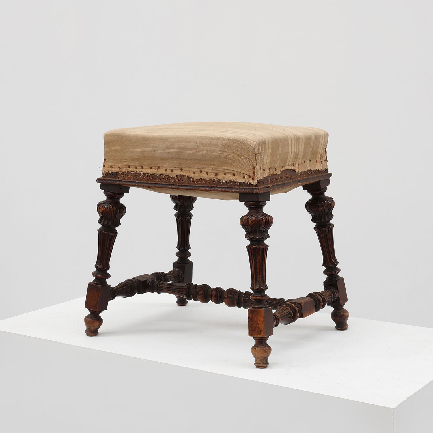 Baroque 19th century oak stool in Louis XV style, France -img